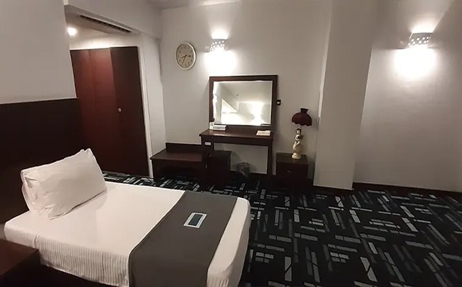 اتاق یک تخته در کاشان